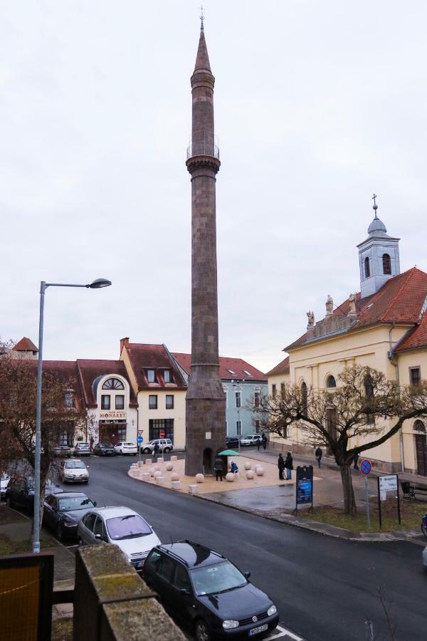 Palace Apartman - Minaret, Эгер Экстерьер фото